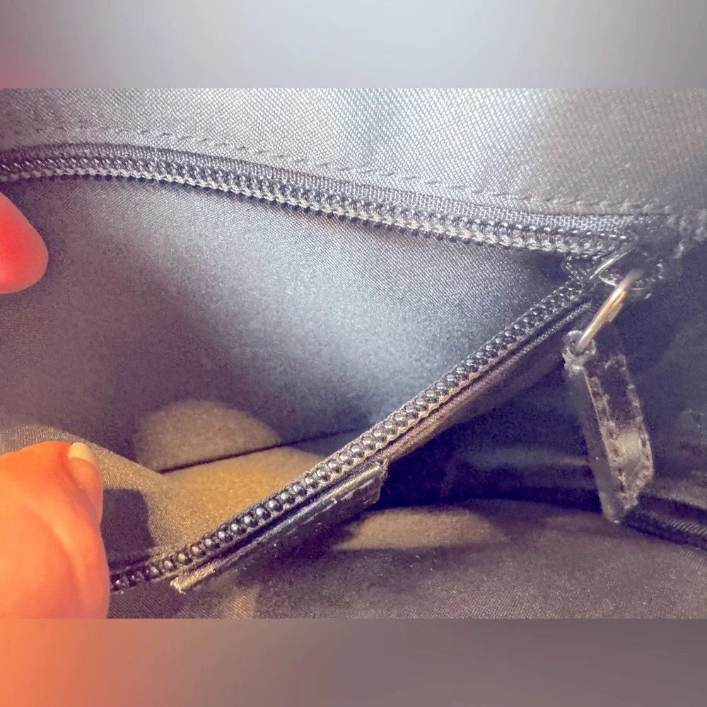 Gucci Monogram Messenger Crossbody Bag Vintage Early 2000s Rare Gucci GG EUC - Picture 9 of 16